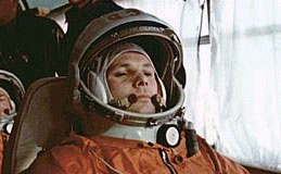 Первый земной космонавт Ю.А.Гагарин 