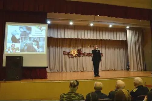 img9.jpg (35468 bytes)