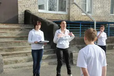 img2.jpg (18848 bytes)