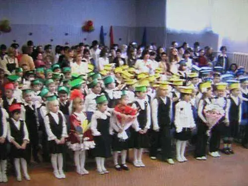 img1.jpg (27139 bytes)